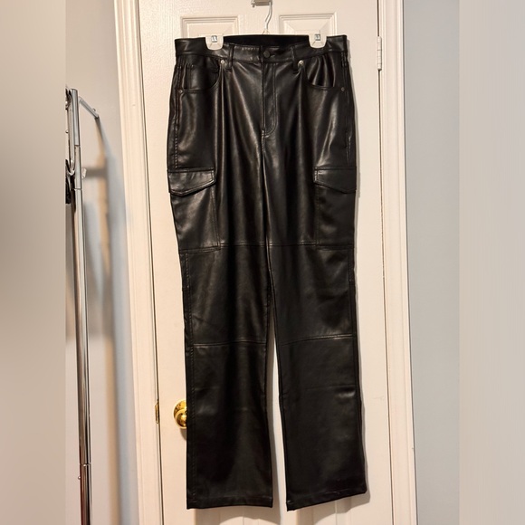 Gap High Rise '90s Loose Vegan Leather Cargo Pants - Picture 3 of 6